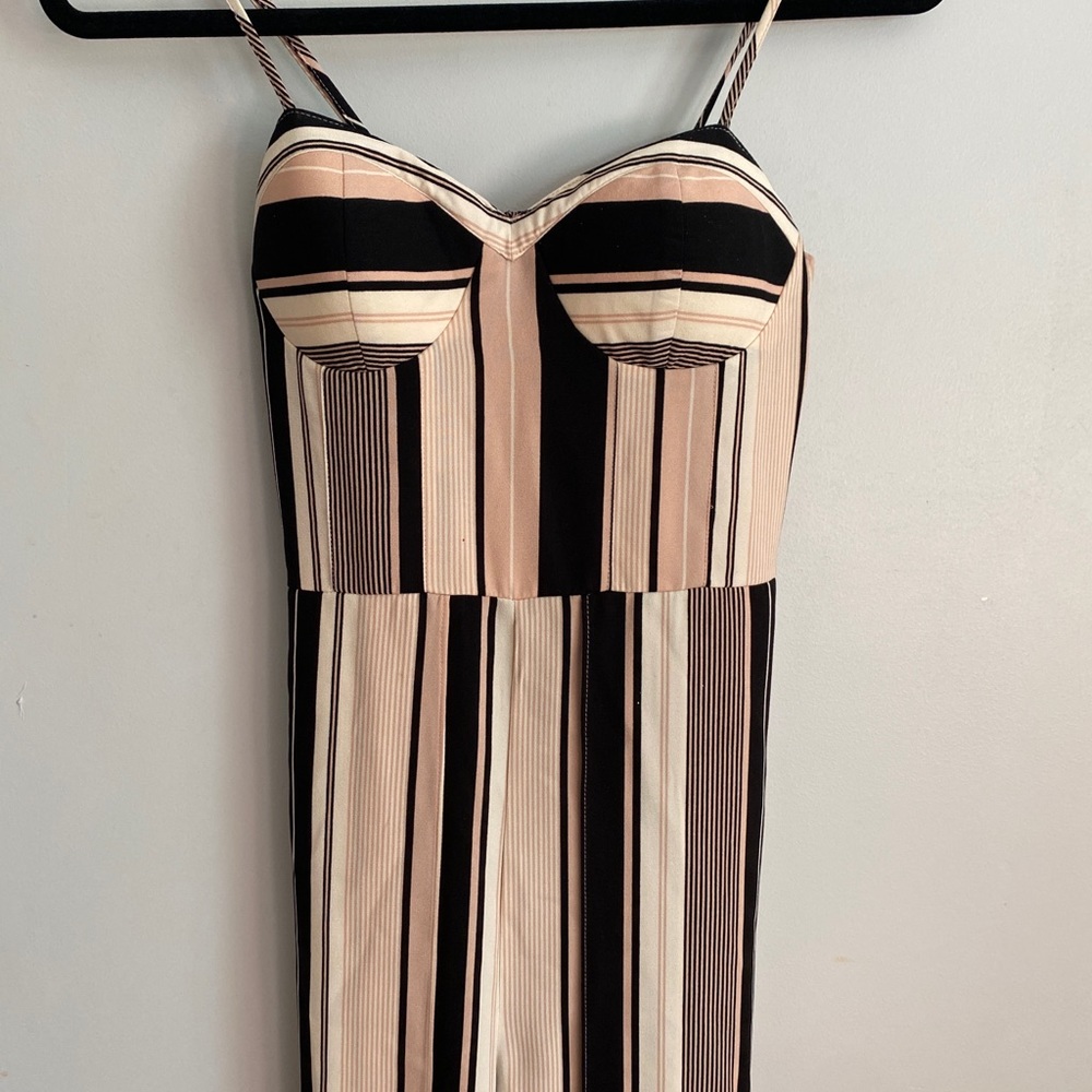 Cute striped jumpsuit with slits on the side